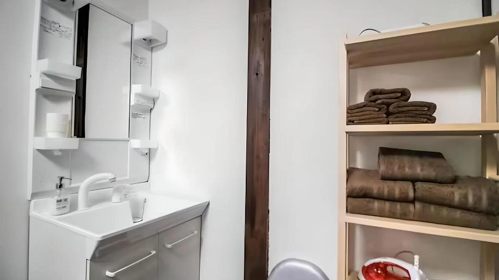 Yagara Terrace House C Apartment Osaka 0*,
